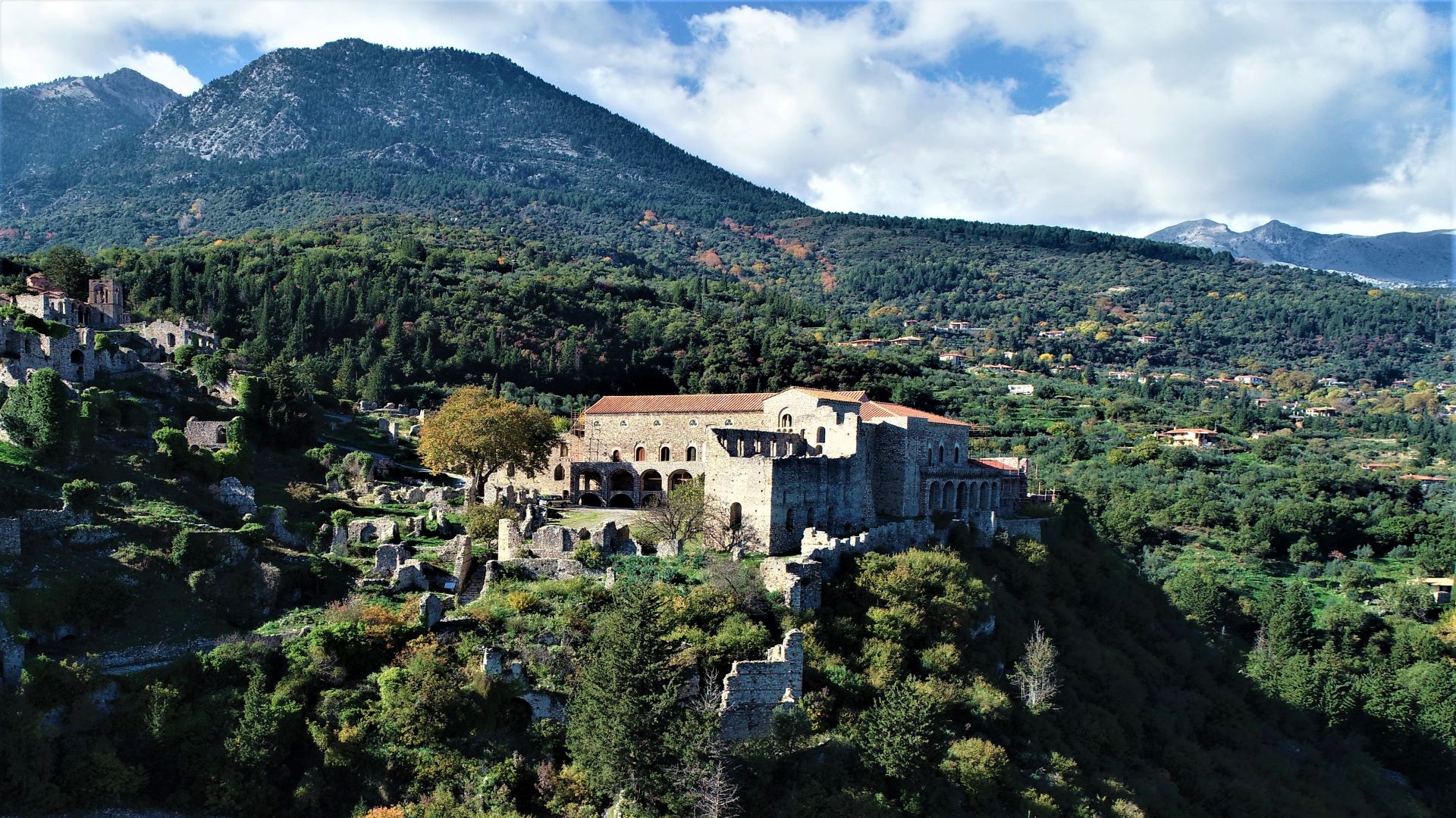 Image of the Mystras castle town